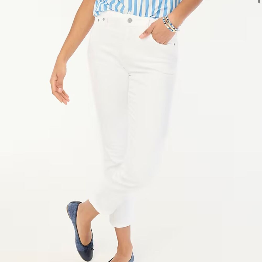 NWT J.Crew Petite Curvy Essential Stretch Straight Jean In White Size 26P